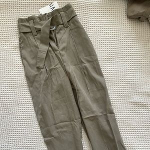 Zara, khaki pants, brand new with tags, run big. XS size.